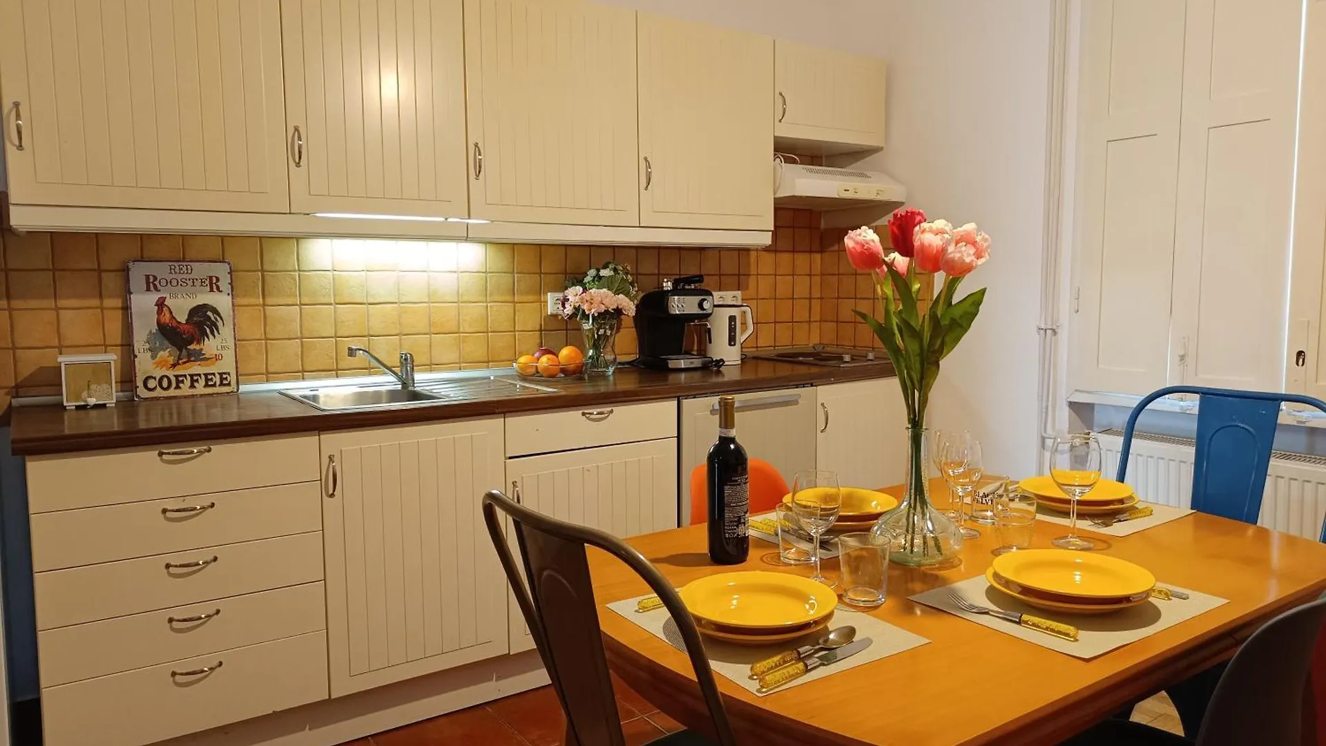 Bp Soho Buddha Apartment Budapest Hungary